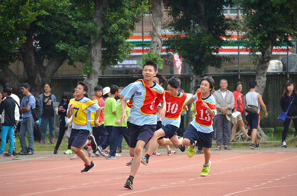 點選作品以查看原圖