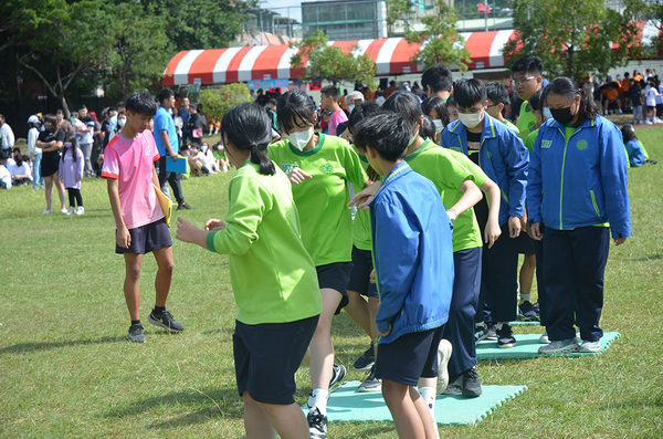 點選作品以查看原圖