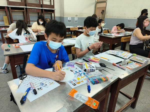 點選作品以查看原圖