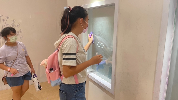 點選作品以查看原圖