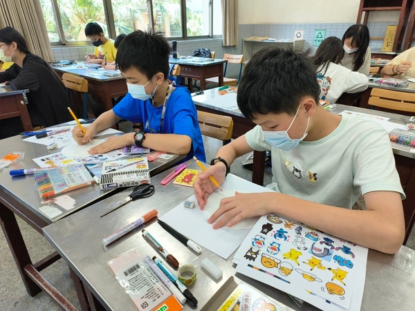 點選作品以查看原圖