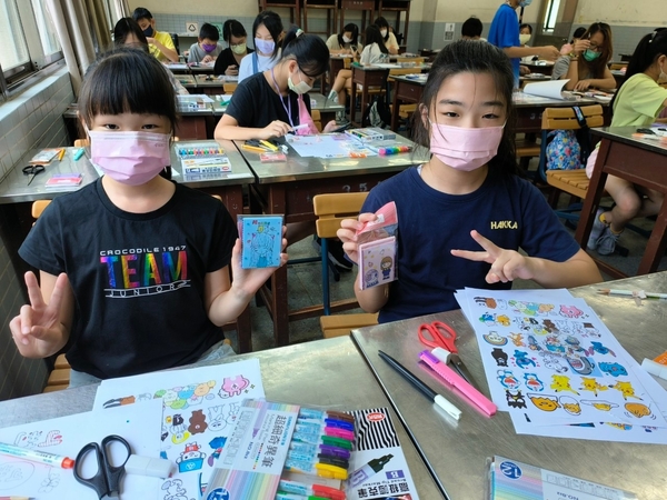 點選作品以查看原圖