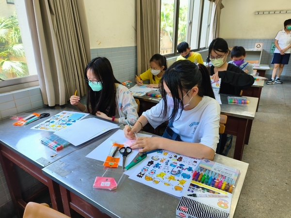點選作品以查看原圖