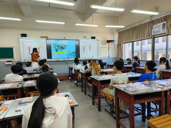 點選作品以查看原圖