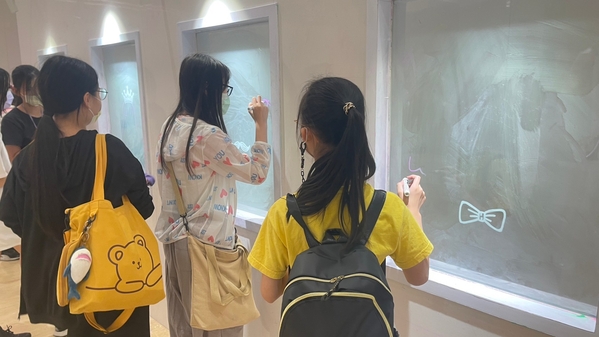 點選作品以查看原圖