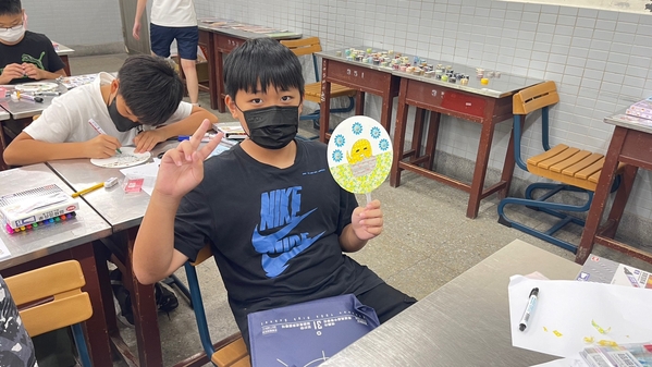 點選作品以查看原圖