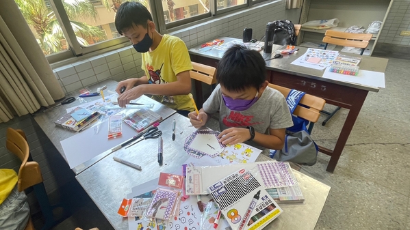 點選作品以查看原圖