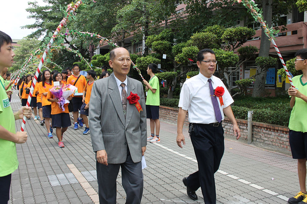 點選作品以查看原圖