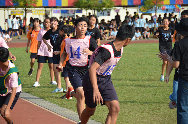 點選作品以查看原圖