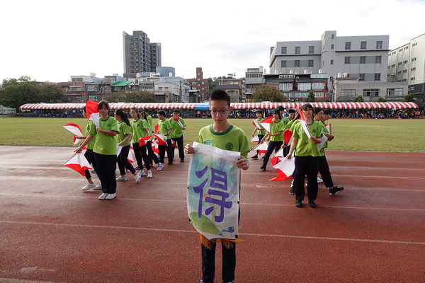 點選作品以查看原圖