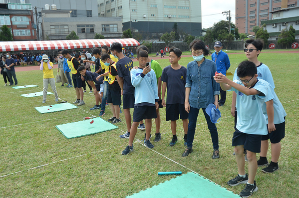 點選作品以查看原圖