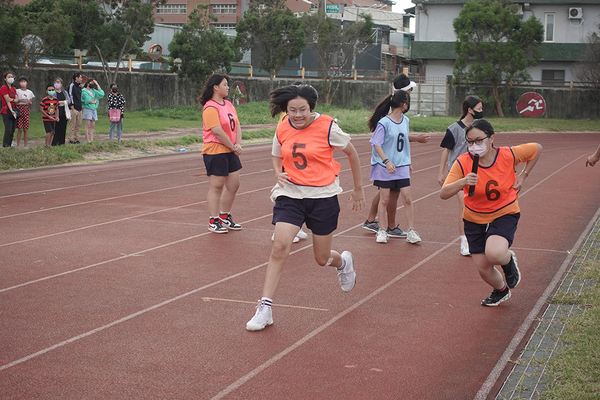 點選作品以查看原圖