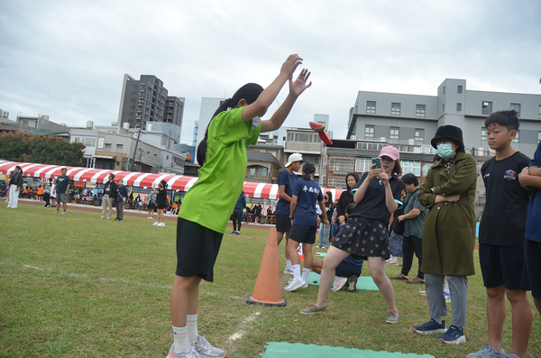 點選作品以查看原圖
