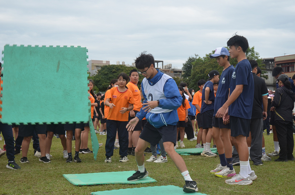 點選作品以查看原圖