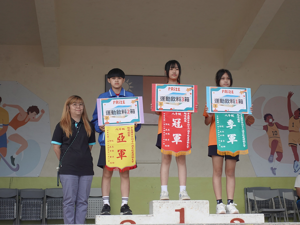 點選作品以查看原圖